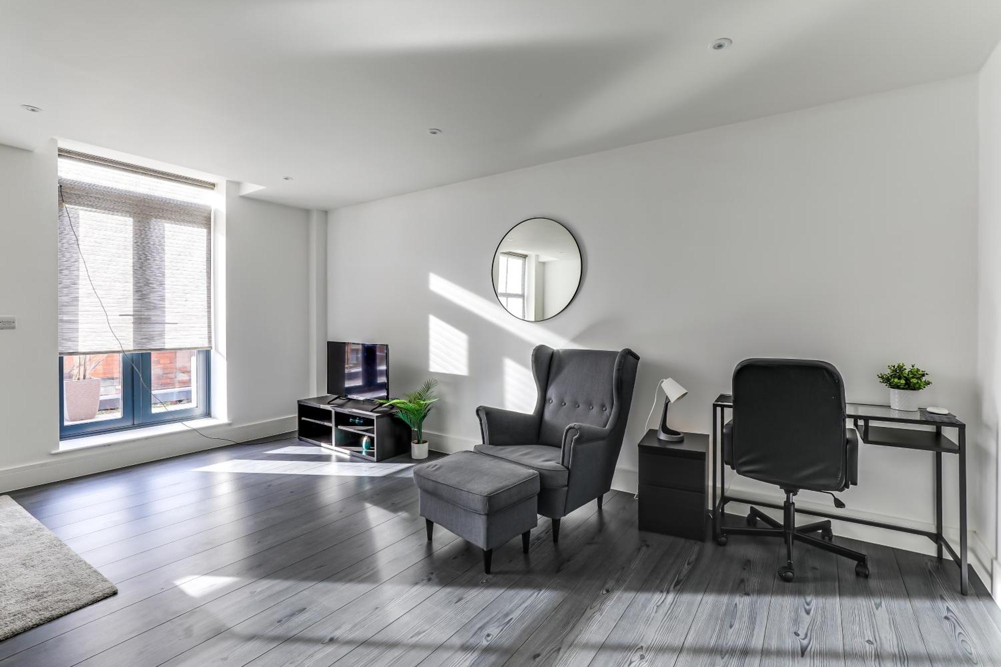Exceptionally Spacious Apartment
