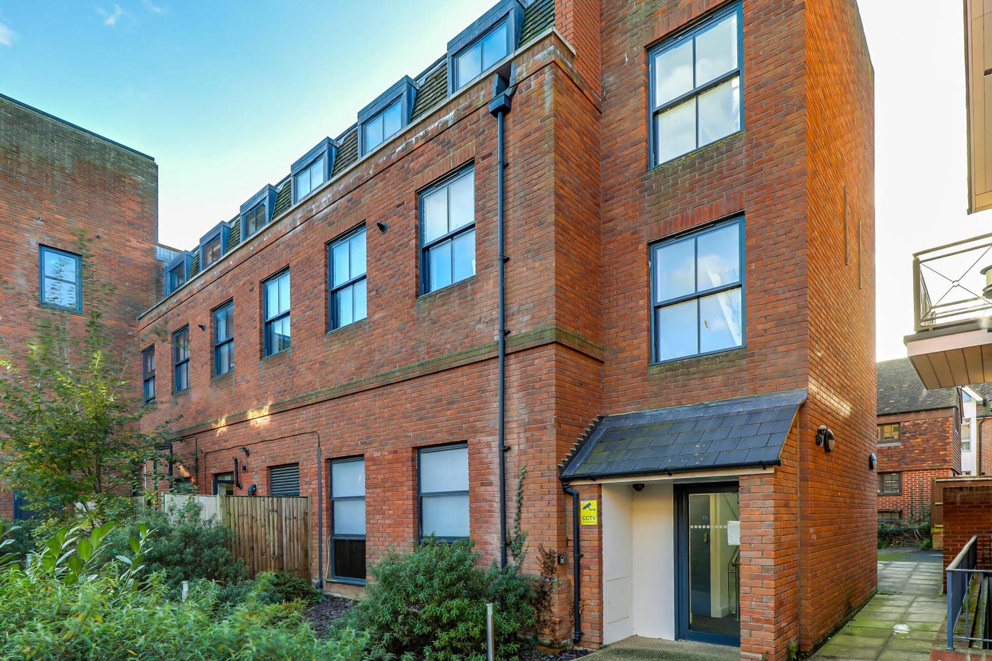 Exceptionally Spacious * Canterbury