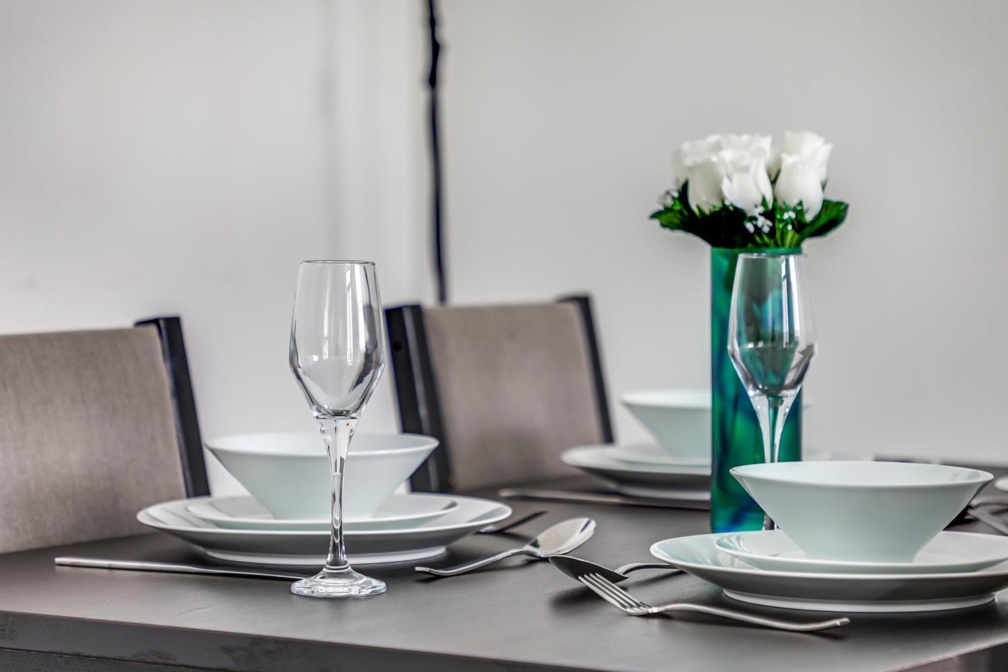 Exceptionally Spacious Apartment Canterbury